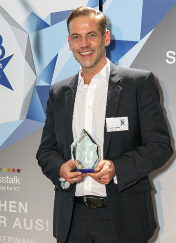 Sebastian Thodam非常高興能夠代表台達電子領取Ultron HPH 200 kVA所獲得的「2018年度ICT產品」這個獎項。