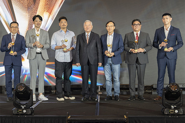 AI Containerized Data Center－Golden Award & Sustainable Tech Special Award